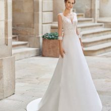 DIPLOMA Wedding Dress Aire Barcelona Collection 2022| Paris