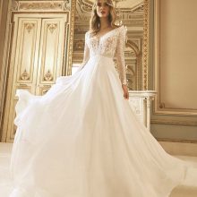 EBONY wedding dress: San Patrick collection 2022 Paris Boutique