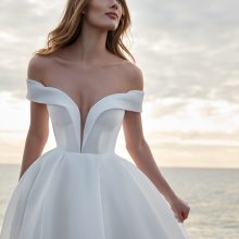 Robe de Mariée TINIA Nicole collection 2022 | Boutique Paris