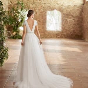 ROSELYNE Wedding Dress Alma Novias collection 2023 Paris