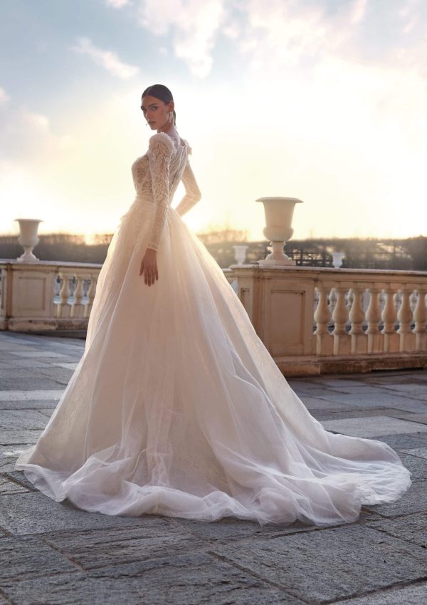 FIORA Wedding Dress Pronovias Privee collection 2023 | Paris Boutique