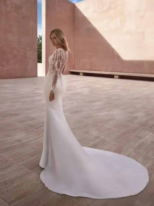 Robe de Mariée PARISIA Pronovias collection 2024