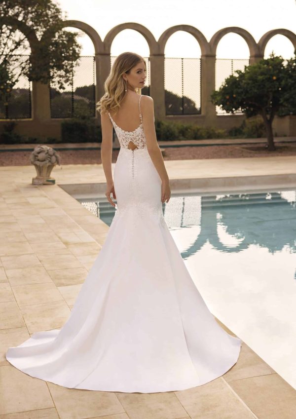 Robe de Mariée CHERI White One Collection 2024| Boutique Paris