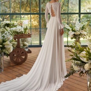 NEULA Wedding Dress Aire Barcelona Collection 2024| Paris Boutique