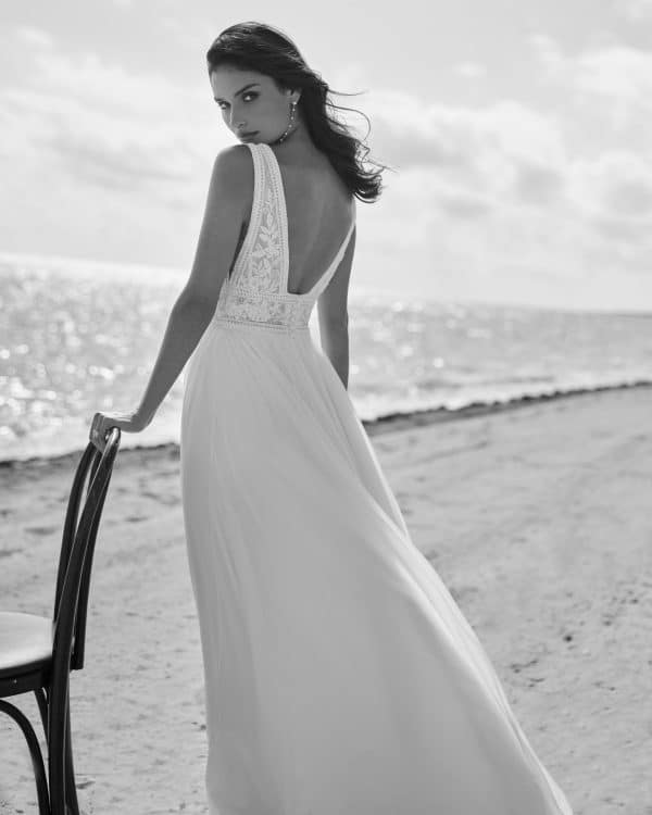 VARISA Wedding Dress Aire Barcelona Collection 2024| Paris Boutique