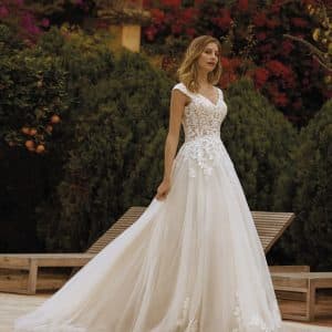 WOMACK Wedding Dress White one Collection 2024 Paris Boutique