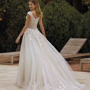 WOMACK Wedding Dress White one Collection 2024 Paris Boutique