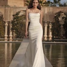 BETTA Wedding Dress Pronovias collection 2024