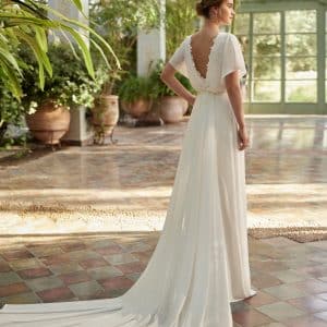 LALIA Wedding Dress Alma Novias collection 2024 Paris