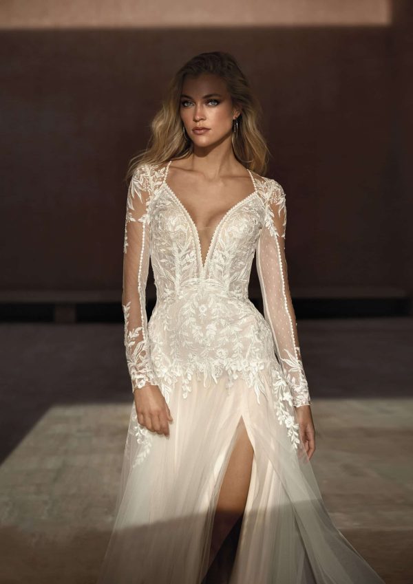 MILANIS Wedding Dress Pronovias collection 2024