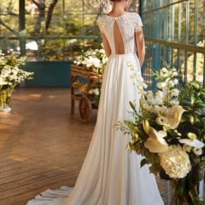 NAVIA Wedding Dress Aire Barcelona Collection 2024| Paris Boutique