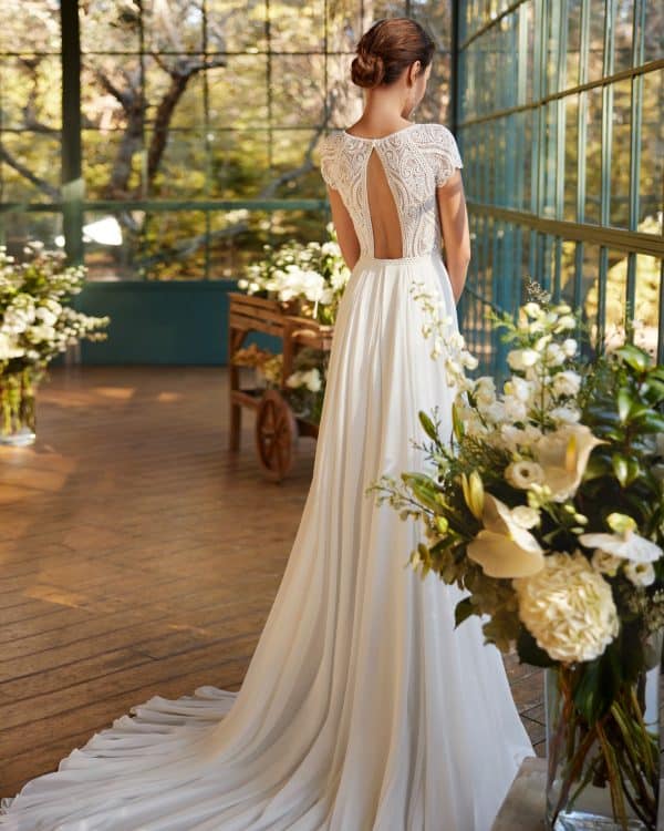 NAVIA Wedding Dress Aire Barcelona Collection 2024| Paris Boutique