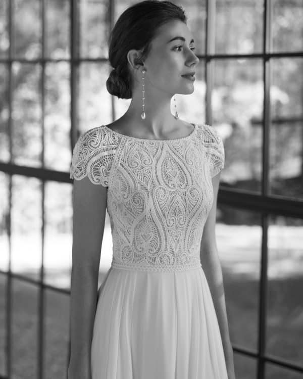 NAVIA Wedding Dress Aire Barcelona Collection 2024| Paris Boutique