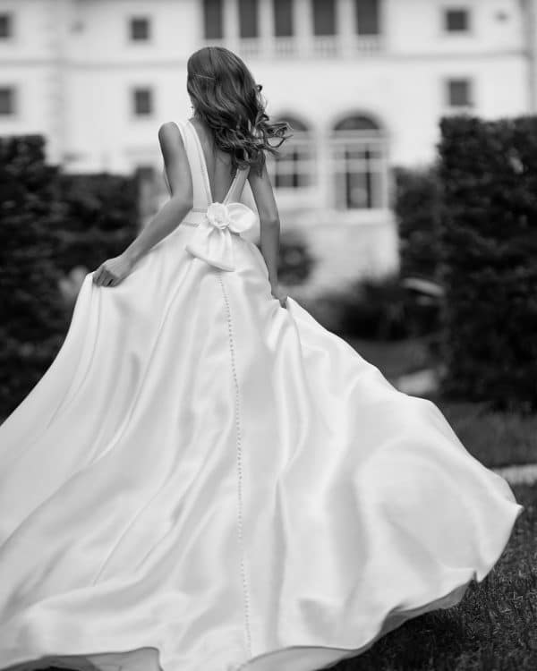 SONLEY Wedding Dress Aire Barcelona Collection 2024| Paris Boutique