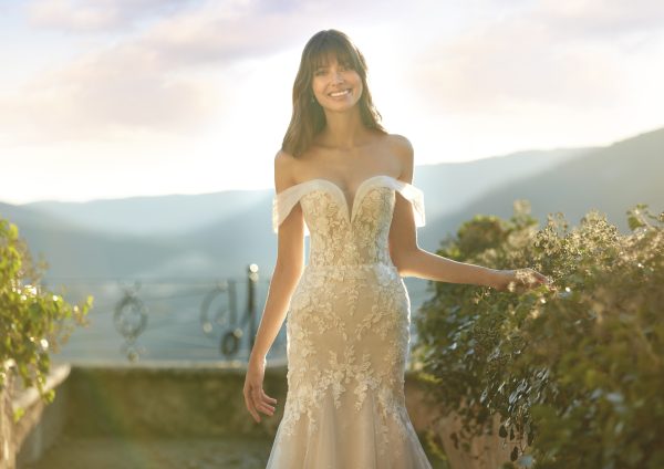 Robe de Mariée ZAHRA Collection Colet 2024| Mariée Parisienne