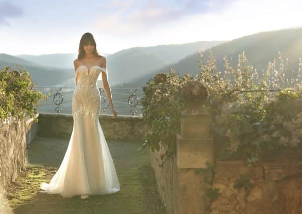 Robe de Mariée ZAHRA Collection Colet 2024| Mariée Parisienne