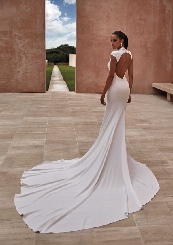 NIHI wedding dress Pronovias | Boutique Paris