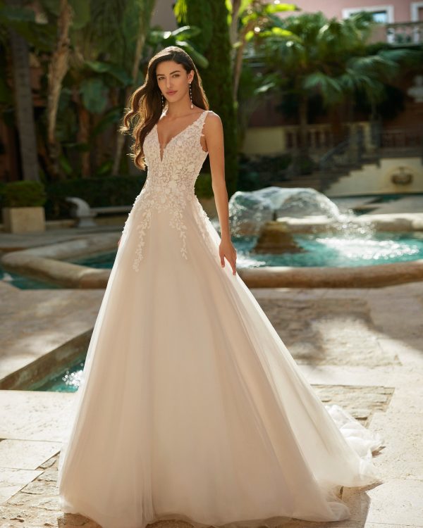 IMELDA Wedding Dress Aire Barcelona Collection 2025| Paris Boutique