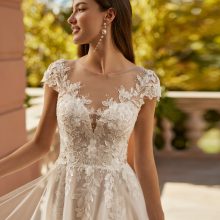 IRIANA Wedding Dress Aire Barcelona Collection 2025| Paris Boutique