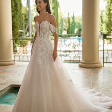 IVONNE Wedding Dress Aire Barcelona Collection 2025| Paris Boutique