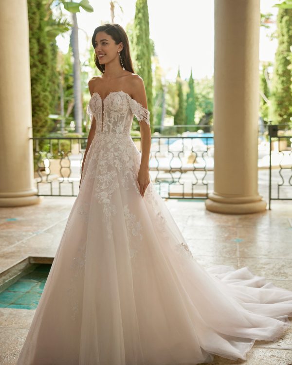 IVONNE Wedding Dress Aire Barcelona Collection 2025| Paris Boutique