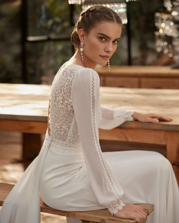 ULINDA Wedding Dress Aire Barcelona Collection 2025| Paris Boutique