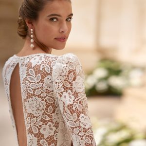 HANKA Wedding Dress Alma Novias collection 2025 Paris