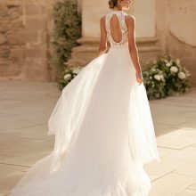 HENARA Wedding Dress Alma Novias collection 2025 Paris