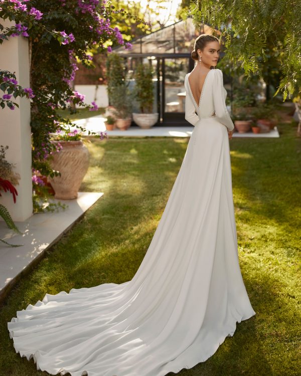 UBETH Wedding Dress Aire Barcelona Collection 2025| Paris Boutique