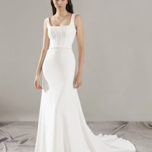 HOLANE  Wedding Dress Pronovias collection 2025| Boutique Paris