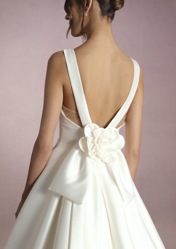 Robe de Mariée IKEBANA White One Collection 2025| Paris