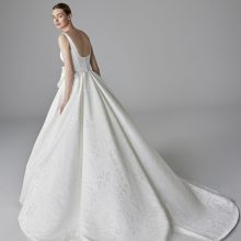 Robe de Mariée JULIAN Pronovias collection 2025| Paris