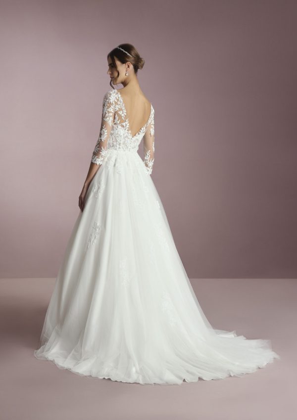 MORI Wedding Dress White one Collection 2025 Paris Boutique