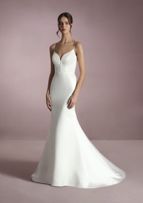 SAPPORO Wedding Dress White one Collection 2025 Paris Boutique