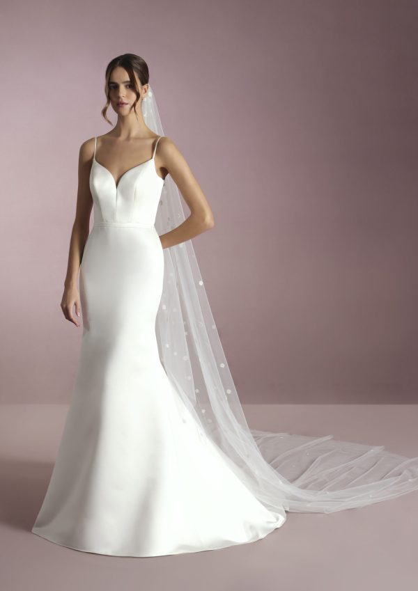 SAPPORO Wedding Dress White one Collection 2025 Paris Boutique