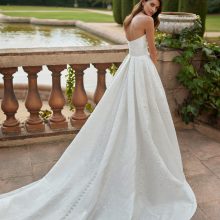 Robe de mariée DOBER ADRIANA ALIER collection 2025: Paris