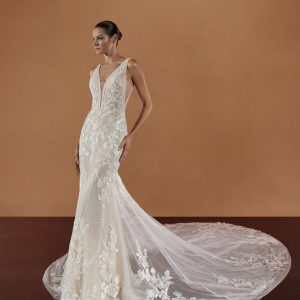 ASMIN Wedding Dress Pronovias Privee collection 2025 | Paris Boutique