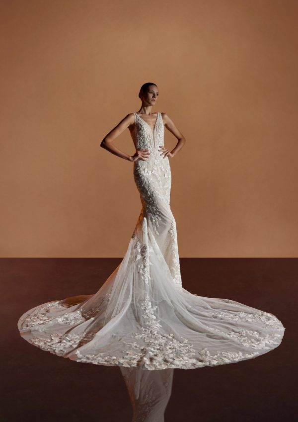 ASMIN Wedding Dress Pronovias Privee collection 2025 | Paris Boutique