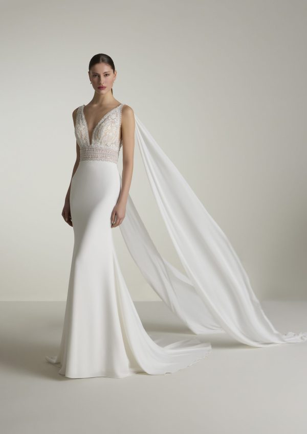 IKA wedding Dress: San Patrick collection 2025 Paris Boutique