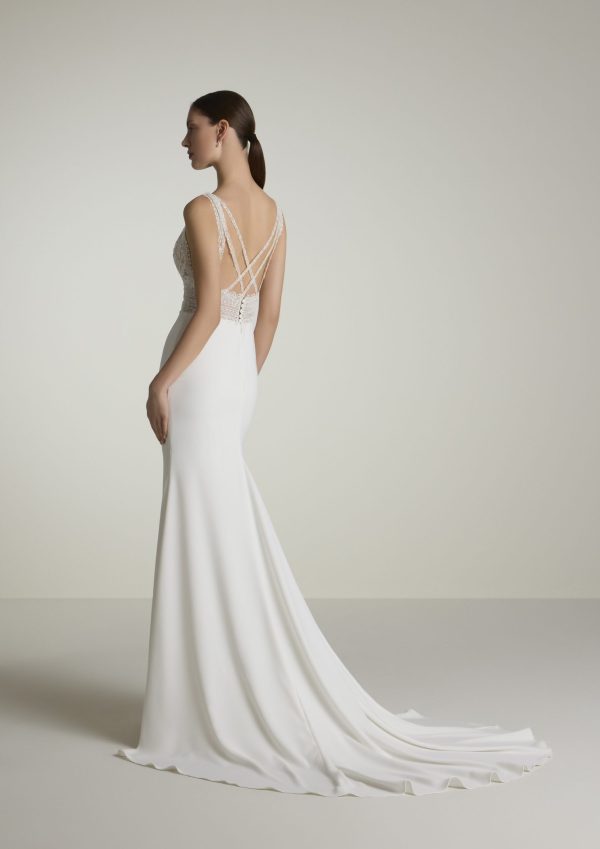 IKA wedding Dress: San Patrick collection 2025 Paris Boutique