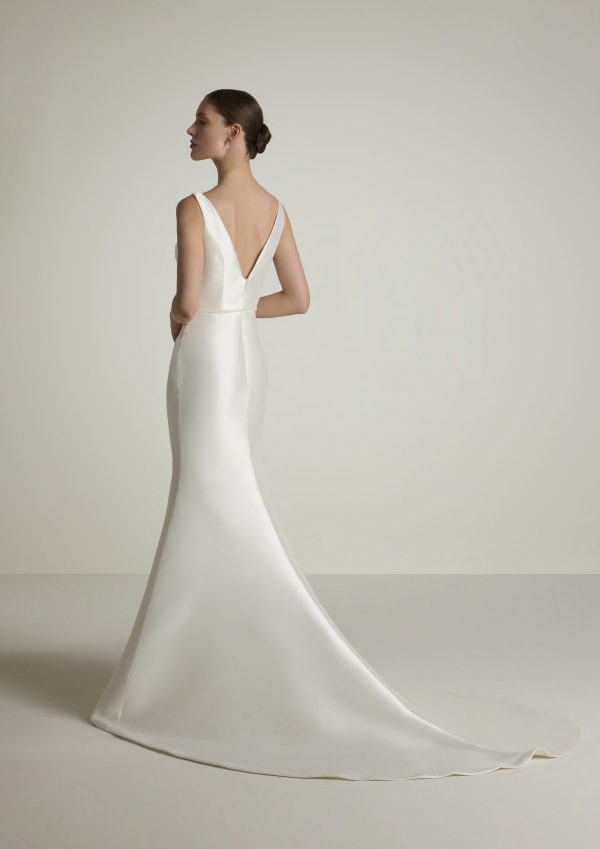 LOPES wedding Dress: San Patrick collection 2025 Paris Boutique