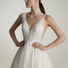 SONATTA wedding Dress: San Patrick collection 2025 Paris Boutique