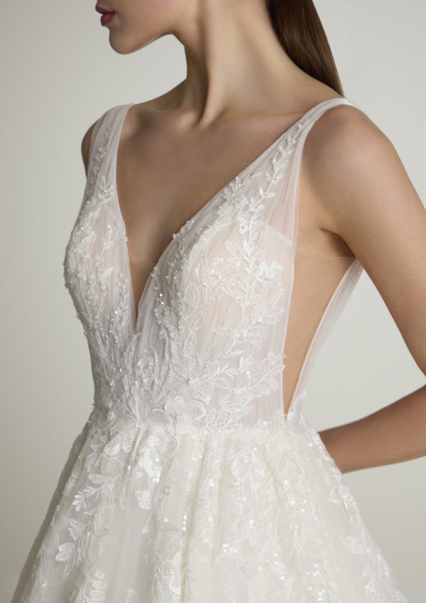 SONATTA wedding Dress: San Patrick collection 2025 Paris Boutique