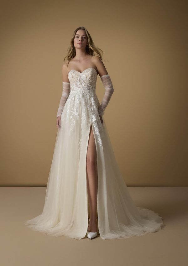 Robe de Mariée LYSINTHEA Nicole Milano collection 2025| Paris