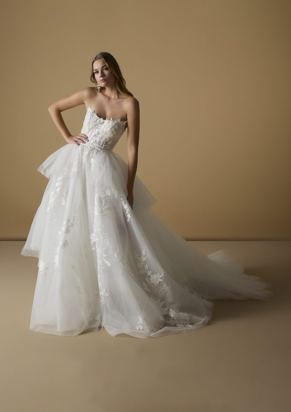 OIFE Nicole Wedding Dress collection 2025| Boutique Paris