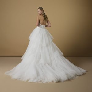 OIFE Nicole Wedding Dress collection 2025| Boutique Paris